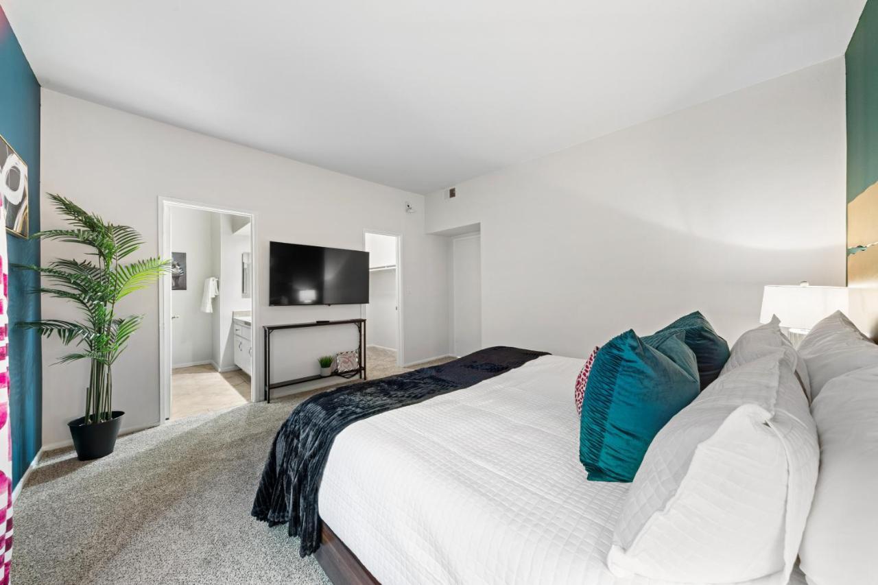 לוס אנג'לס Beverly Hills Chic 2 Bed 2Bath With Patio And Parking 309 מראה חיצוני תמונה
