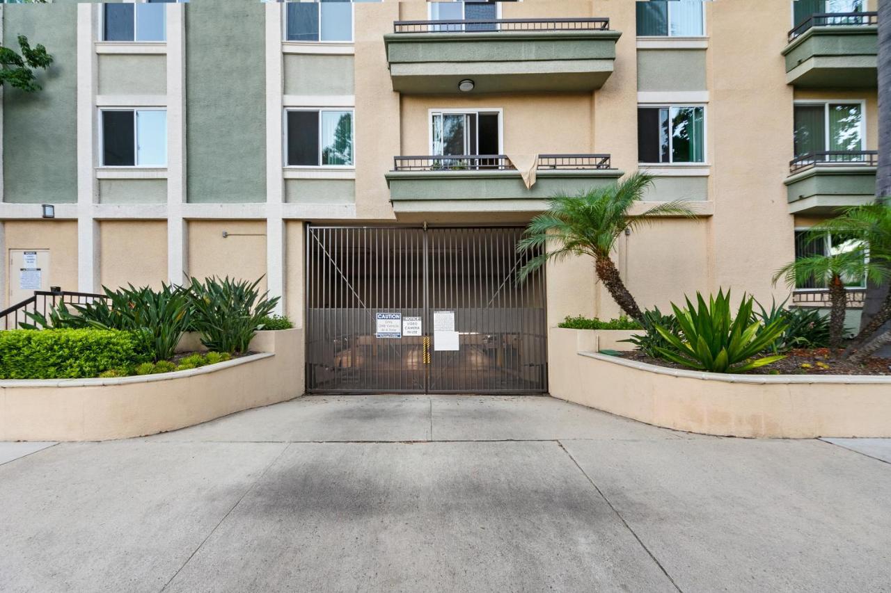 לוס אנג'לס Beverly Hills Chic 2 Bed 2Bath With Patio And Parking 309 מראה חיצוני תמונה