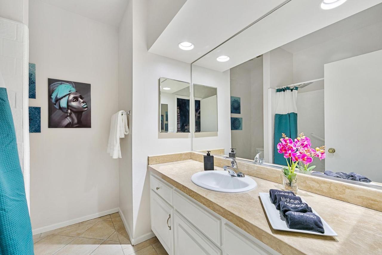 לוס אנג'לס Beverly Hills Chic 2 Bed 2Bath With Patio And Parking 309 מראה חיצוני תמונה