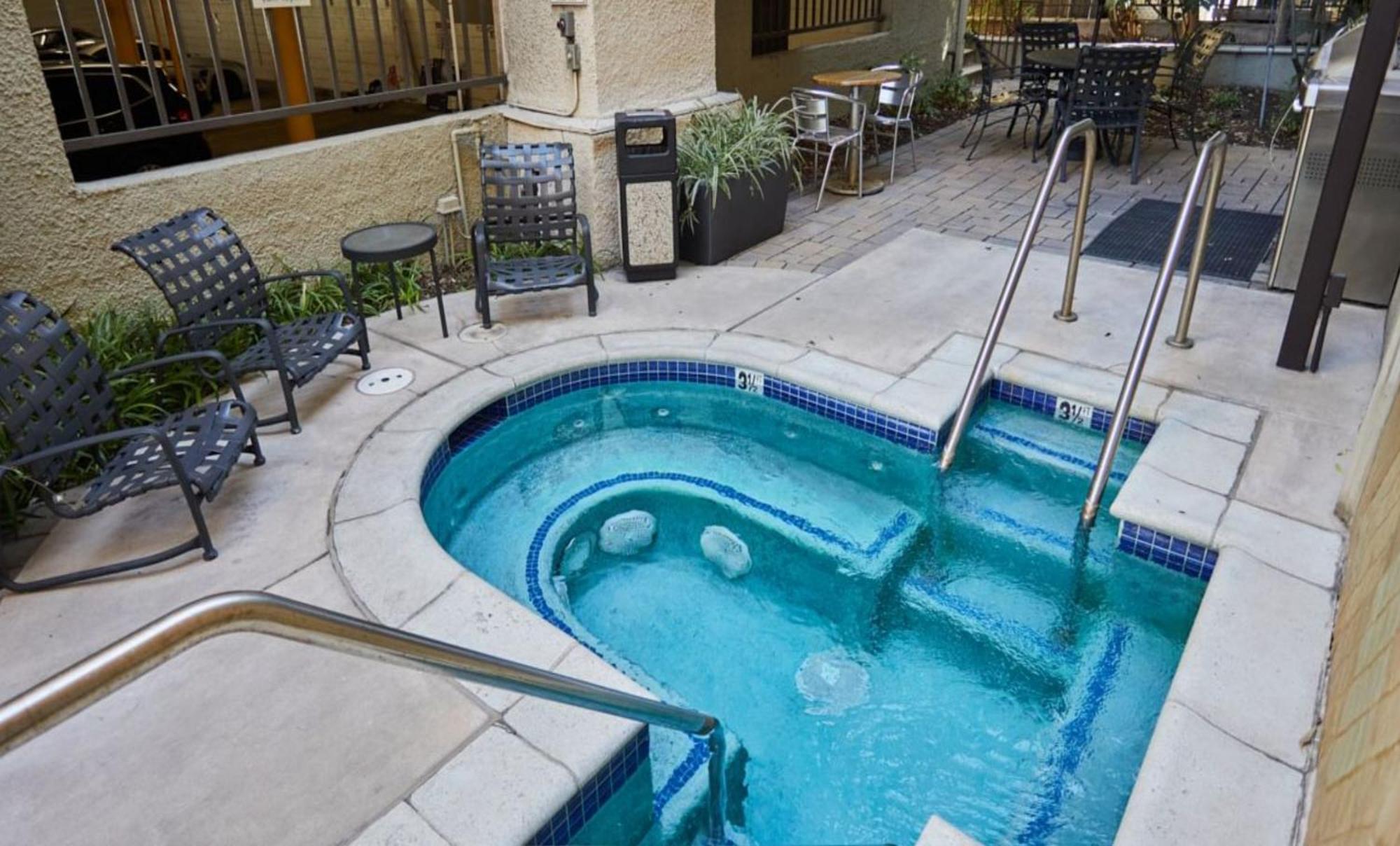 לוס אנג'לס Beverly Hills Chic 2 Bed 2Bath With Patio And Parking 309 מראה חיצוני תמונה
